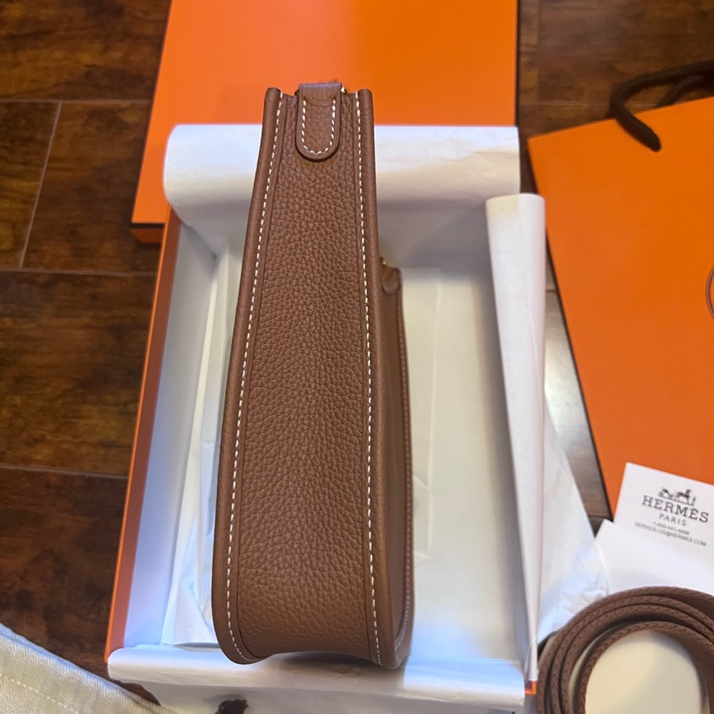 Hermes Evelyne TPM  Gold with Gold - Picture 4 of 7
